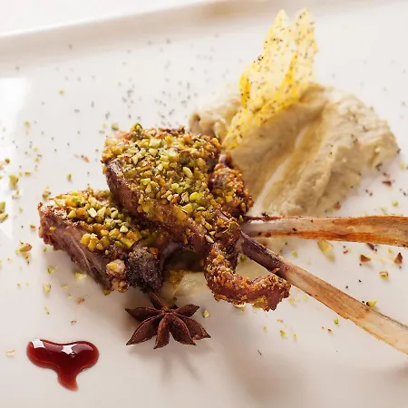 Ristorante Tre Lanterne & Отель 3*