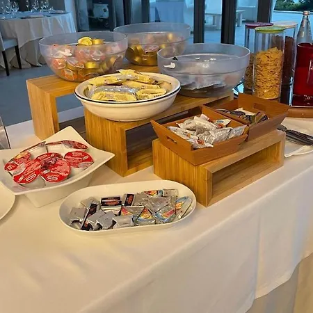 Отель Ristorante Tre Lanterne & Аквазанта-Терме